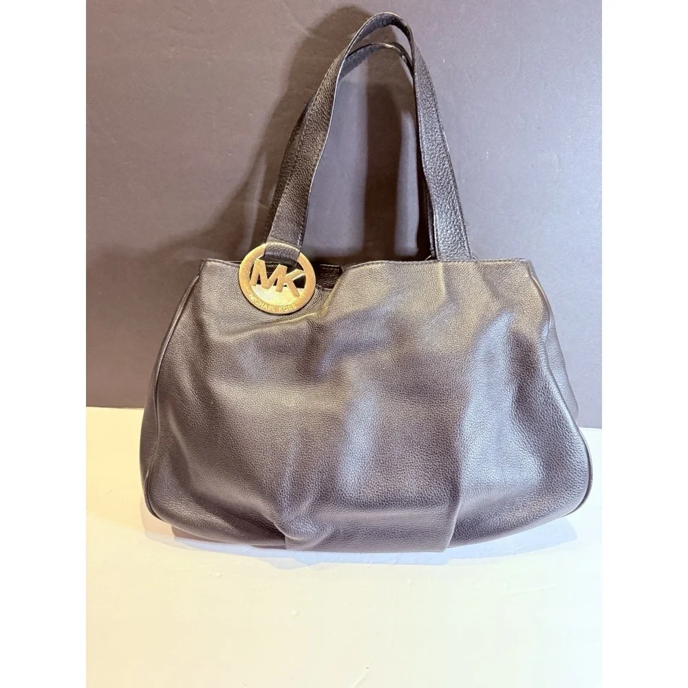 Michael Kors Black Pebbled Leather Shoulder Bag Gold Tone Hardware Medium